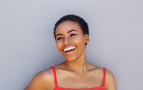 Professional Teeth Whitening Vs. At-Home Teeth Whitening: Difference